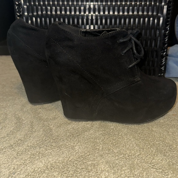 Black Suede Lace Up High Heels Wedge Bootie - Picture 3 of 6